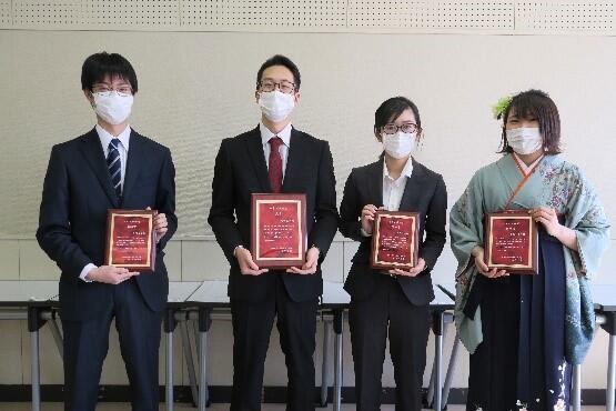 岩大文学 創刊号　　岩手大學學芸學部文芸部（盛岡市上田） 岩大文学 創刊号 岩手大學學芸學部文芸部（盛岡市上田） - メルカリ