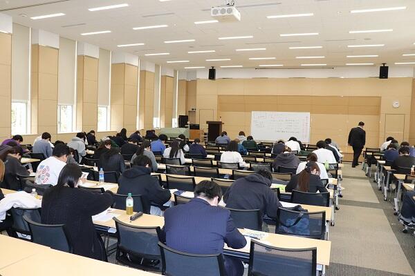 教員採用試験学内模試（４月）を実施しました 