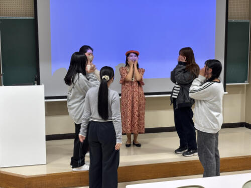 短期大学部ゲスト講師講義異文化理解と外国の教育