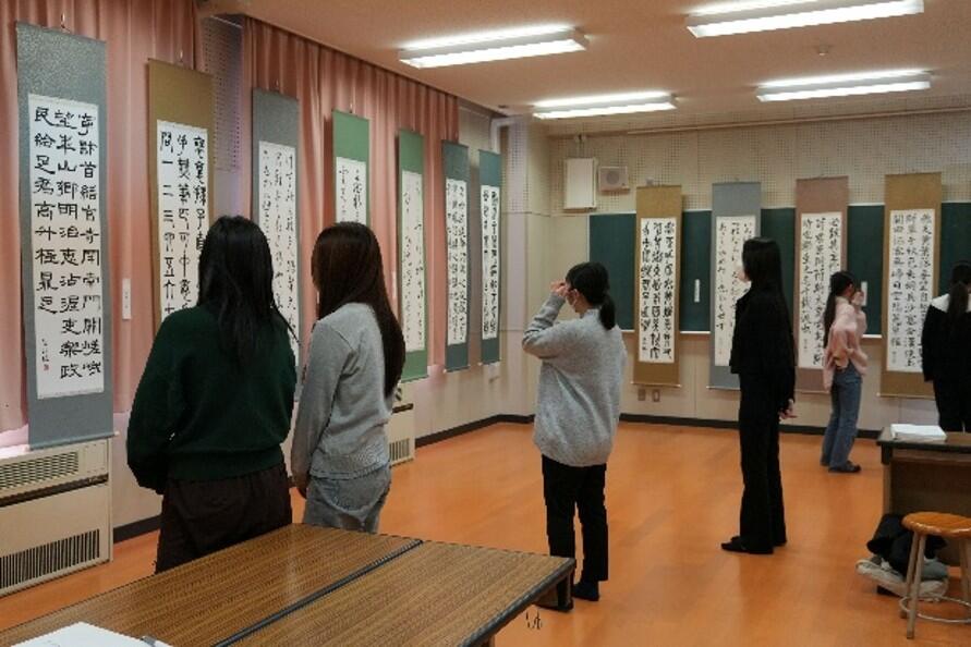 令和7年度卒業書作展を開催しました